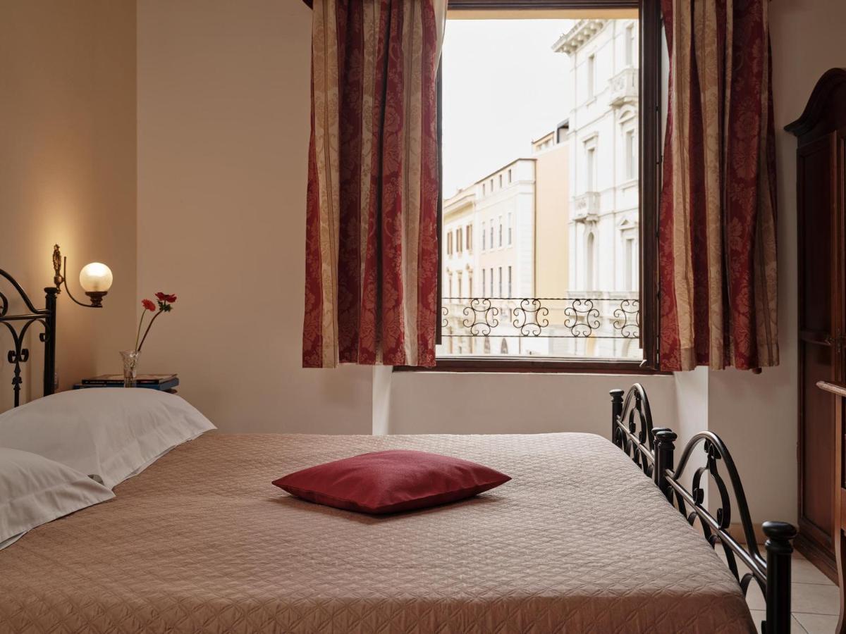 Cagliari Novecento Hotel Kültér fotó